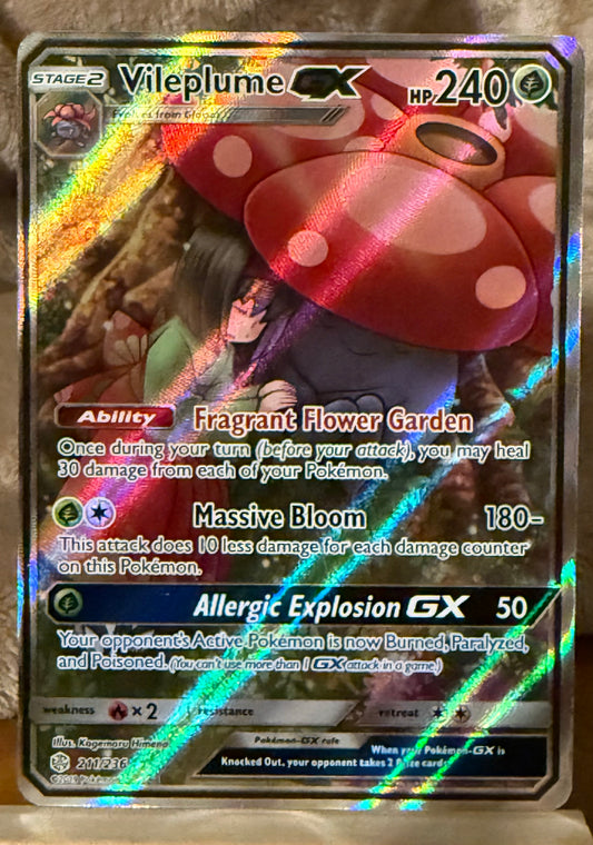 Vileplume GX (Full Art) - SM - Cosmic Eclipse