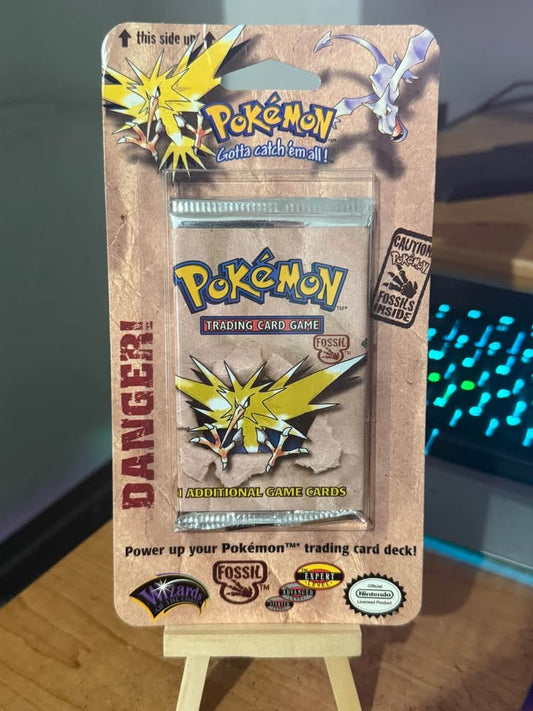 Vintage 1999 Pokemon Fossil Blister Booster Pack - Zapdos Art